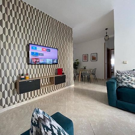 Joli Appartement Au Centre D'Oujda Esterno foto