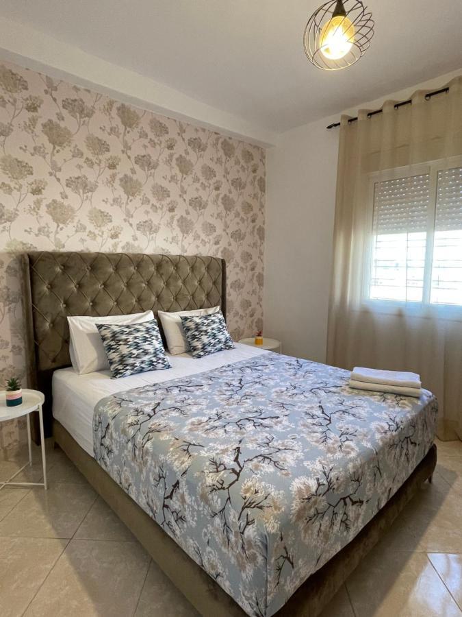 Joli Appartement Au Centre D'Oujda Esterno foto